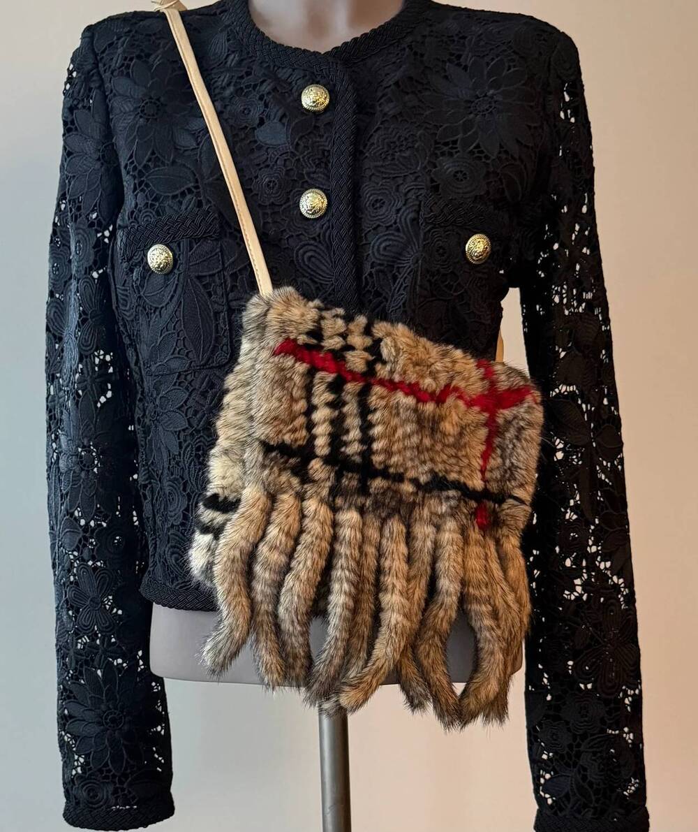 NEW RENDEZ-VOUS women's textured cross-body bag in mink plaid